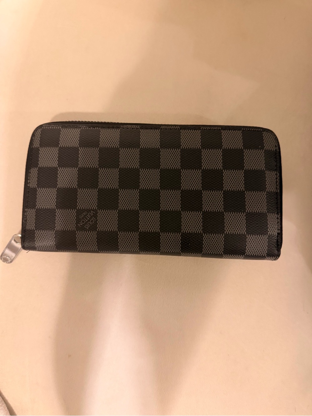 Checkerboard Zip-Around Men's Wallet - Black